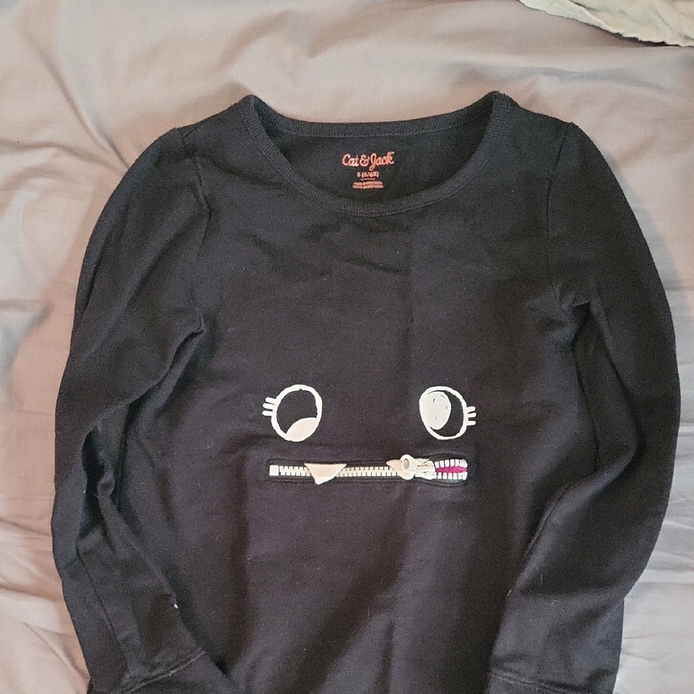 Cat & Jack Black Long Sleeve Tee with Zipper Graphic